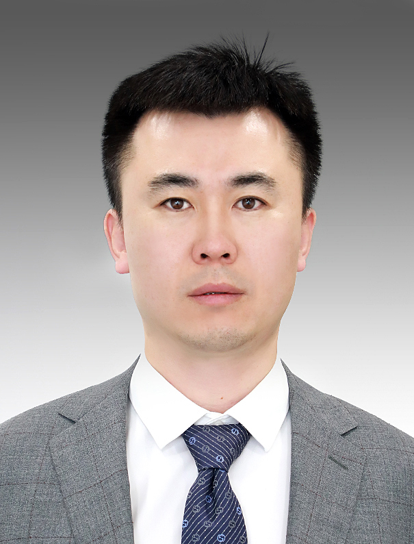 李扬  沿海产业基地党工委副书记、管委会主任